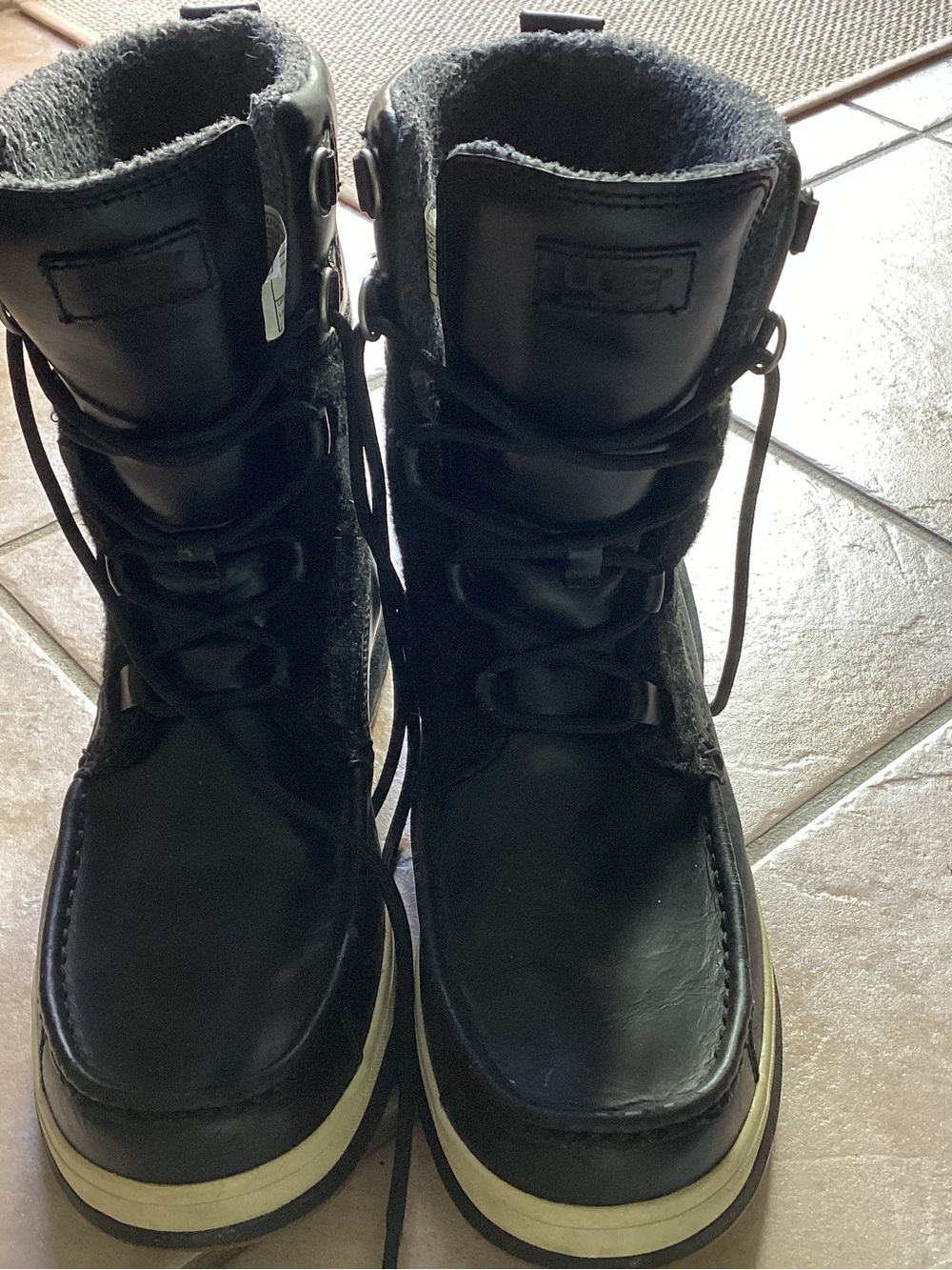 UGG Men's Black Lace-Up Insulated Boots with Contrasting Sole